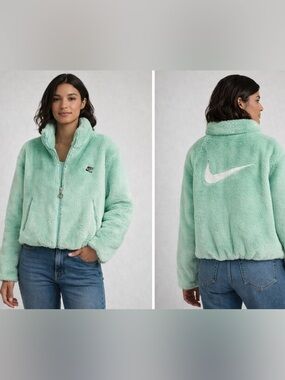 Nike Women's Mint Sherpa Half-Zip Jacket